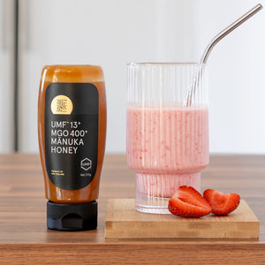The True Honey Co. 400 MGO Squeezy Manuka Honey, 375g